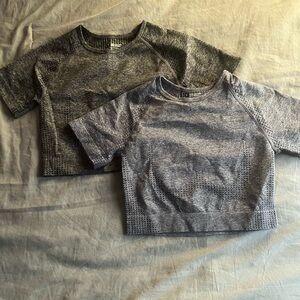 pack of 2. brand new, never worn workout crop tops.